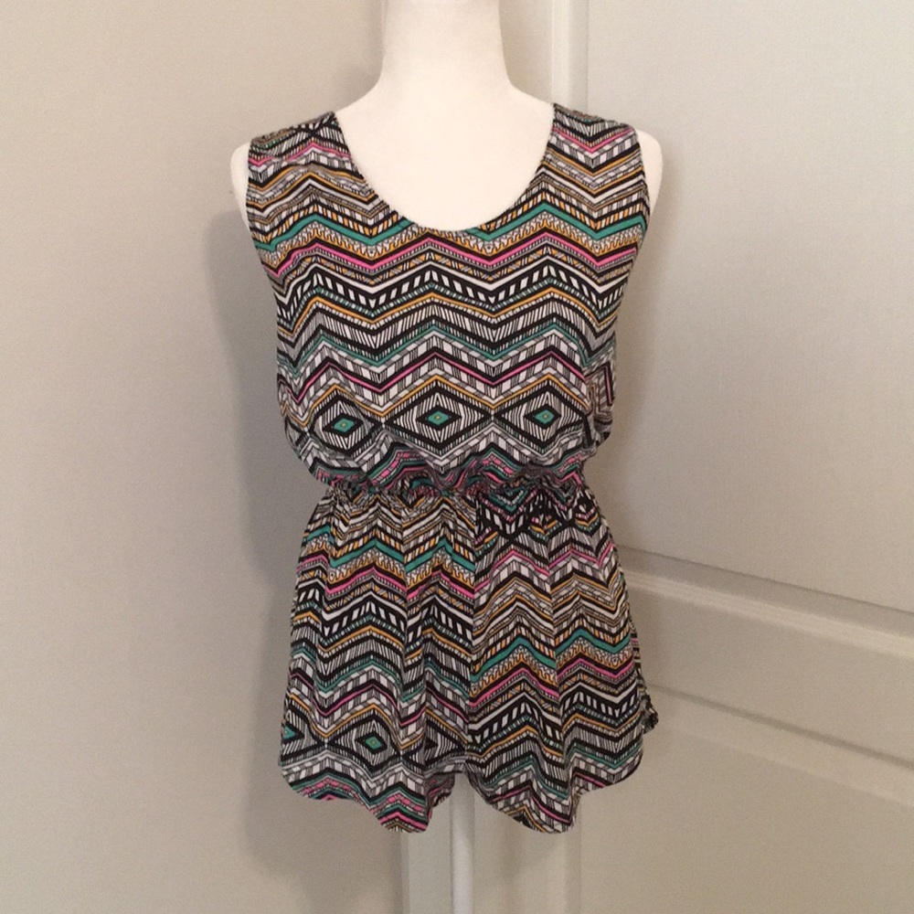 Xhilaration Chevron Tie Back Romper